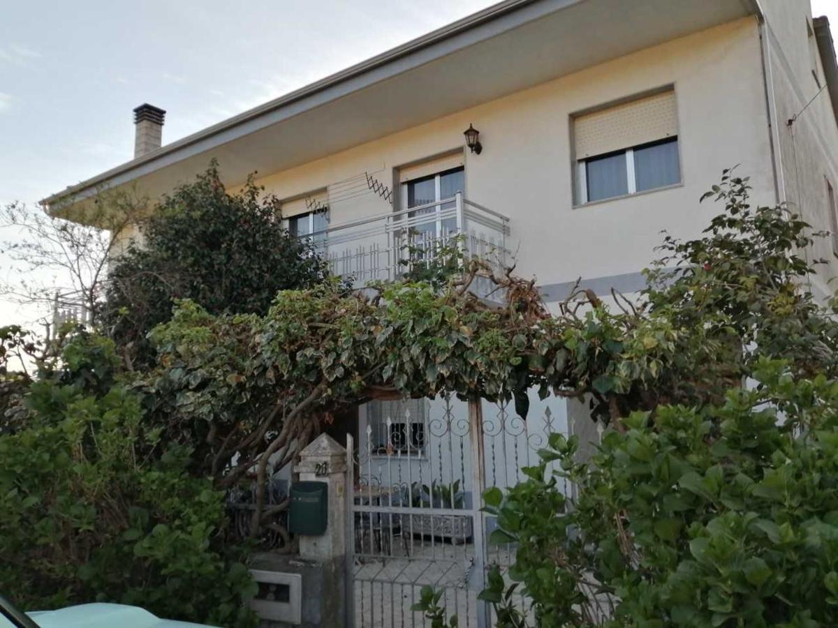 A Casa Dos Avos Vila Celanova Exterior foto